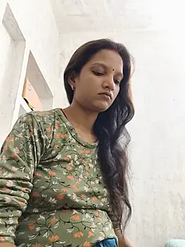 Snapshot of SS_sanjna chatting on 06/17/26, 02:25 SS sanjna online show from 06/17/26, 02:25