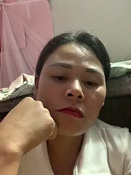 Helen-baby online show from 04/25/26, 05:10
