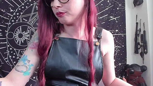 Snapshot of Rebekah_vonKat chatting on 04/28/26, 01:38 Rebekah vonKat online show from 04/28/26, 01:38