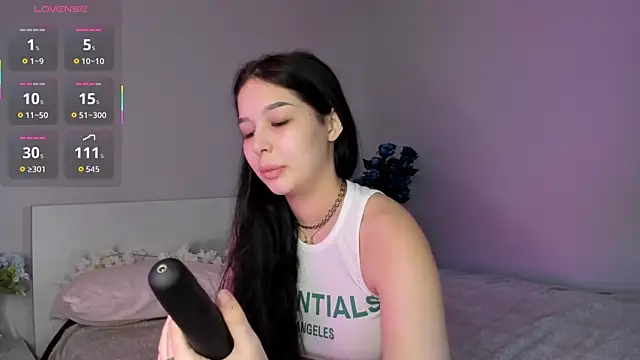 Snapshot of missinfull chatting on 05/09/26, 01:27 missinfull online show from 05/09/26, 01:27
