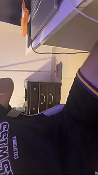 AleJmnz03 online show from 04/24/26, 04:15