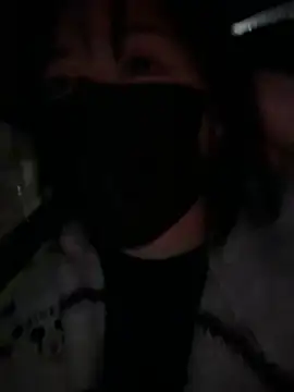 strawberry-boby online show from 04/23/26, 09:39