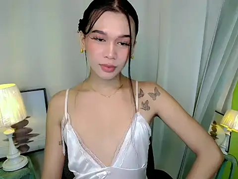 Snapshot of Ms_Aicaxxx chatting on 05/21/26, 02:35 Ms Aicaxxx online show from 05/21/26, 02:35