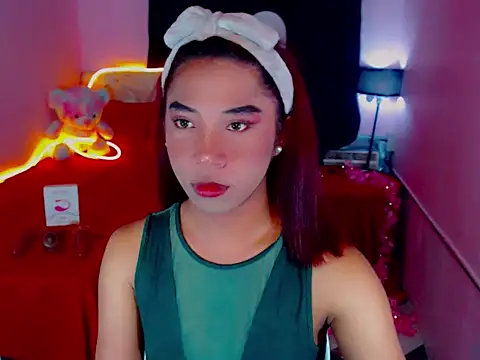 URsexyLylia online show from 05/06/26, 07:19