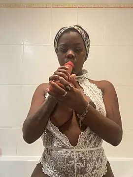 hotblack panther online show from 04/23/26, 06:32