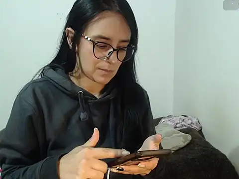 Snapshot of ASHLEYLOVE11 chatting on 07/16/26, 02:12 ASHLEYLOVE11 online show from 07/16/26, 02:12