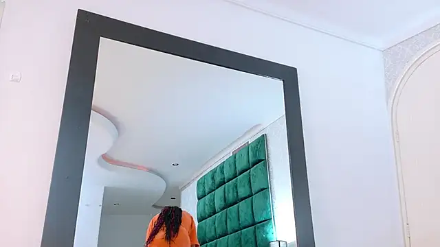 Elektradoll1 online show from 06/03/26, 11:57