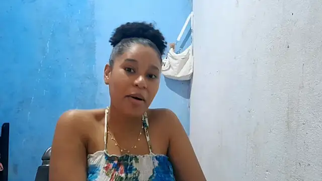 thamiresmiranda online show from 04/28/26, 01:49