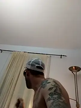 Genios101088 online show from 04/24/26, 03:31