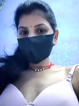 Snapshot of RUHI_1143 chatting on 05/20/26, 04:13 RUHI 1143 online show from 05/20/26, 04:13