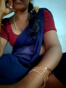 Snapshot of Tamil_Hot_HoneyBee chatting on 06/20/26, 05:49 Tamil Hot HoneyBee online show from 06/20/26, 05:49