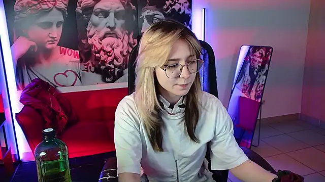 NyxCalderra online show from 06/07/26, 01:32