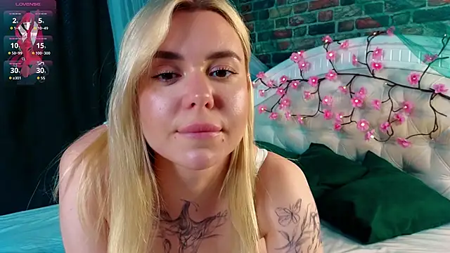AveriRigby online show from 05/19/26, 08:31