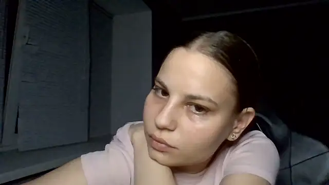 Snapshot of _Linsyy_ee_ chatting on 06/10/26, 08:41 Linsyy ee online show from 06/10/26, 08:41