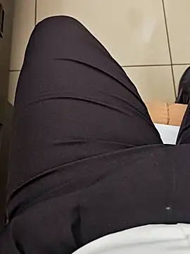 Holahot99 online show from 04/29/26, 02:43