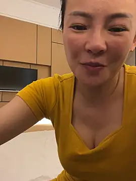 Snapshot of Meimei-bb chatting on 06/12/26, 01:21 Meimei-bb online show from 06/12/26, 01:21