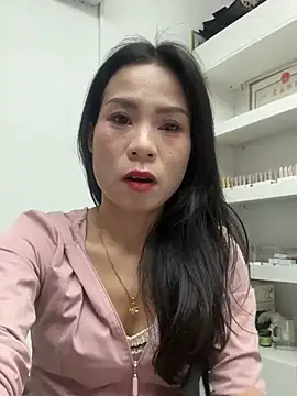 Xiaoyu-aa online show from 05/04/26, 10:11