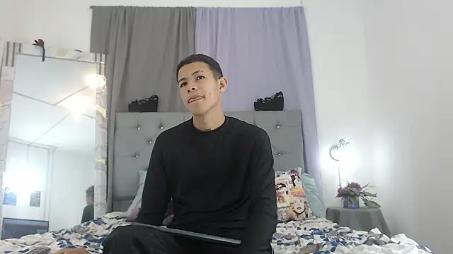 PhillipCox online show from 06/17/26, 12:18