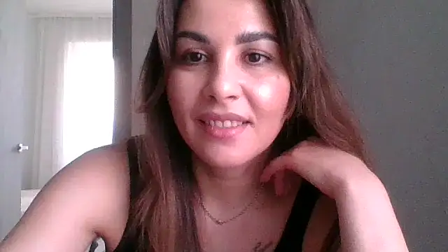AlisXLovesss  online show from 04/28/26, 04:34