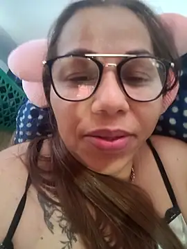 Snapshot of Ladymilf12 chatting on 07/06/26, 03:03 Ladymilf12 online show from 07/06/26, 03:03