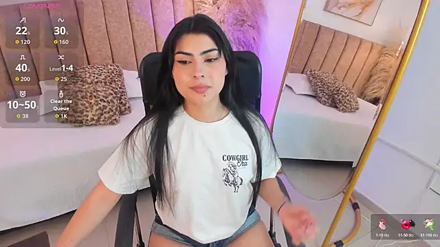 SofiVelvet  online show from 05/04/26, 01:29