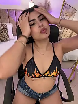 SofiVelvet  online show from 05/06/26, 12:32