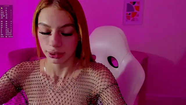 Adison Reyes online show from 06/17/26, 12:07
