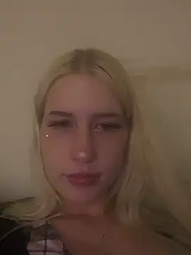 leareedxoxo online show from 04/30/26, 03:57