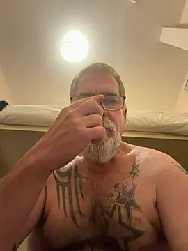 Snapshot of Caesar_Baxter chatting on 07/19/26, 05:55 Caesar Baxter online show from 07/19/26, 05:55