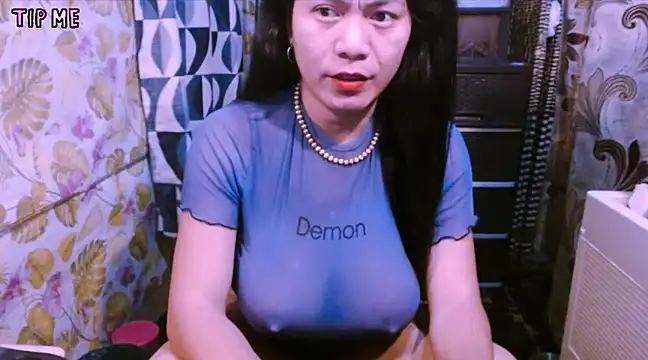 Snapshot of TSjuicyhotdrops chatting on 01/15/25, 07:48 TSjuicyhotdrops online show from 01/15/25, 07:48