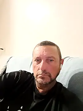 Snapshot of Frank20cmdura chatting on 05/12/26, 05:04 Frank20cmdura online show from 05/12/26, 05:04