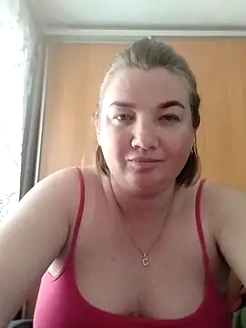 Snapshot of MiyaOlliver chatting on 05/08/26, 02:33 MiyaOlliver online show from 05/08/26, 02:33