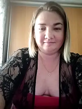 Snapshot of MiyaOlliver chatting on 05/12/26, 06:54 MiyaOlliver online show from 05/12/26, 06:54