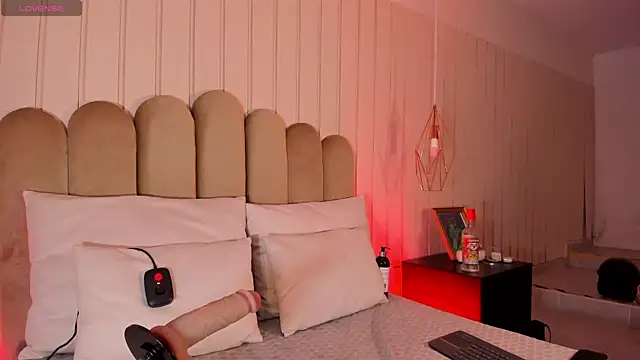 nicki-west online show from 06/19/26, 07:50