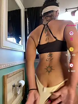 Vanessa Valentine online show from 07/23/26, 02:04