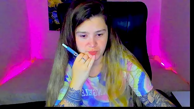 Snapshot of Natali_Secret chatting on 06/30/26, 06:09 Natali Secret online show from 06/30/26, 06:09