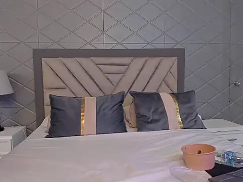 Snapshot of CharyLin chatting on 05/15/26, 11:45 CharyLin online show from 05/15/26, 11:45