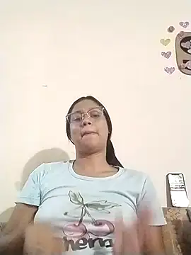 zoehot07 online show from 04/28/26, 06:51