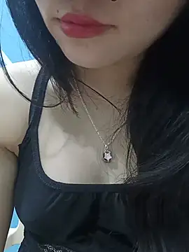 Snapshot of silkyhairs chatting on 06/27/26, 06:24 silkyhairs online show from 06/27/26, 06:24