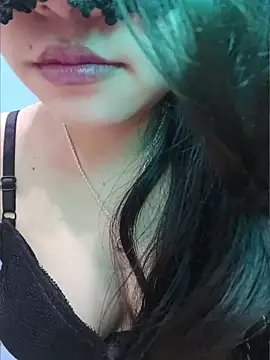 Snapshot of silkyhairs chatting on 06/30/26, 05:41 silkyhairs online show from 06/30/26, 05:41
