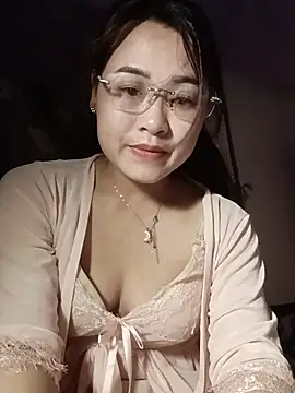 Snapshot of Pivi12 chatting on 05/31/26, 02:24 Pivi12 online show from 05/31/26, 02:24
