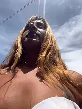 sophia forest online show from 04/29/26, 03:38