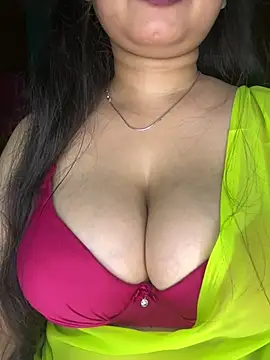 Snapshot of Naughty_pooja44 chatting on 05/26/26, 06:59 Naughty pooja44 online show from 05/26/26, 06:59