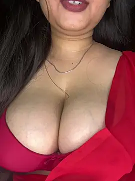 Snapshot of Naughty_pooja44 chatting on 05/27/26, 07:55 Naughty pooja44 online show from 05/27/26, 07:55