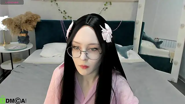 Lilac-Muse online show from 06/02/26, 03:41