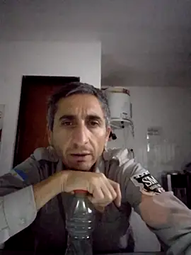 Snapshot of Alejandro83bsf chatting on 05/19/26, 04:30 Alejandro83bsf online show from 05/19/26, 04:30