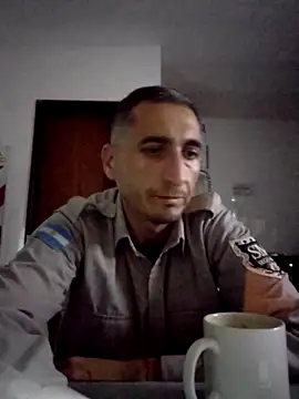 Snapshot of Alejandro83bsf chatting on 06/07/26, 05:22 Alejandro83bsf online show from 06/07/26, 05:22