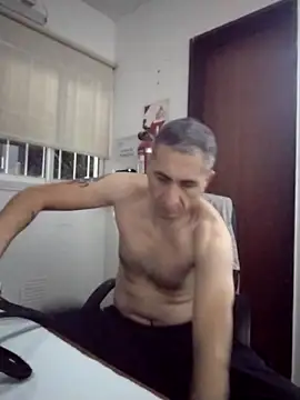 Snapshot of Alejandro83bsf chatting on 06/13/26, 10:13 Alejandro83bsf online show from 06/13/26, 10:13