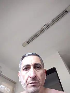 Snapshot of Alejandro83bsf chatting on 06/21/26, 05:48 Alejandro83bsf online show from 06/21/26, 05:48