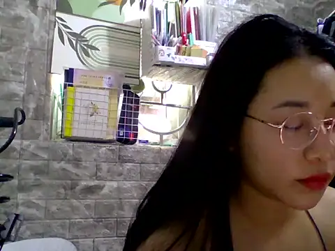 SaphiaZin online show from 05/06/26, 03:46